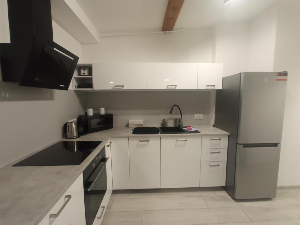 Apartament Wolnosci Jelenia Gora Bagian luar foto
