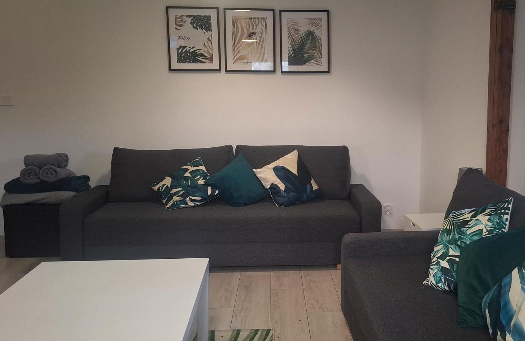 Apartament Wolnosci Jelenia Gora Bagian luar foto