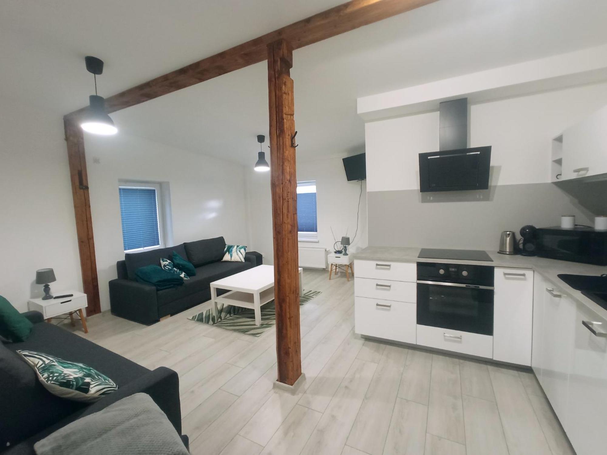 Apartament Wolnosci Jelenia Gora Bagian luar foto