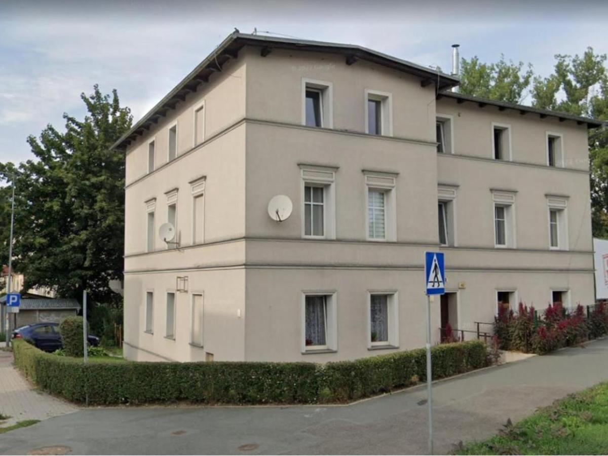 Apartament Wolnosci Jelenia Gora Bagian luar foto